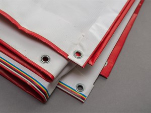 3 consideraciones a la hora de instalar una lona de PVC