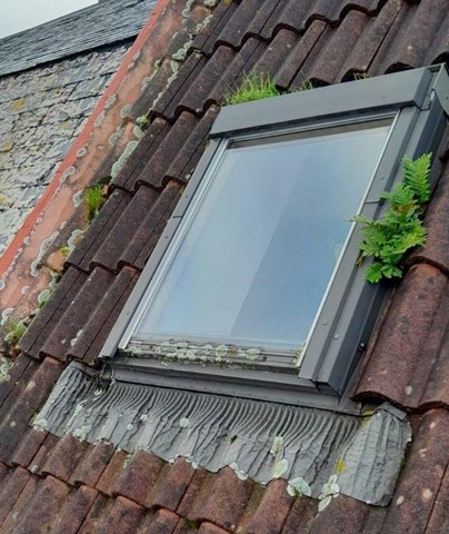 Gane luz natural con la instalación de ventanas Velux en tejados en A Coruña - Imagen 1