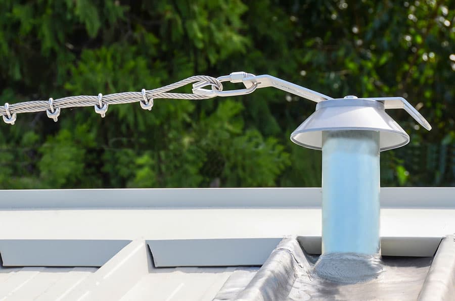 Instalación de líneas de vida y redes de protección colectiva en Galicia